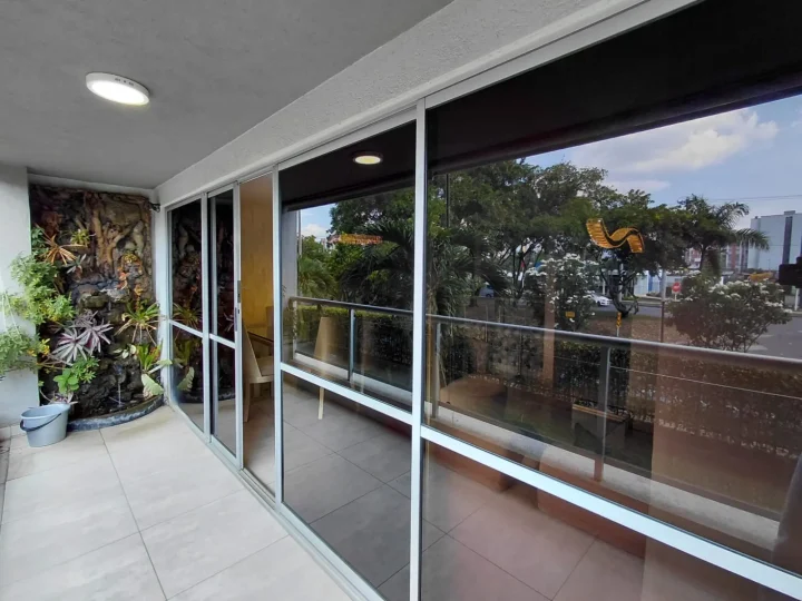 VALCON MIRANDO A APARTAMENTO2